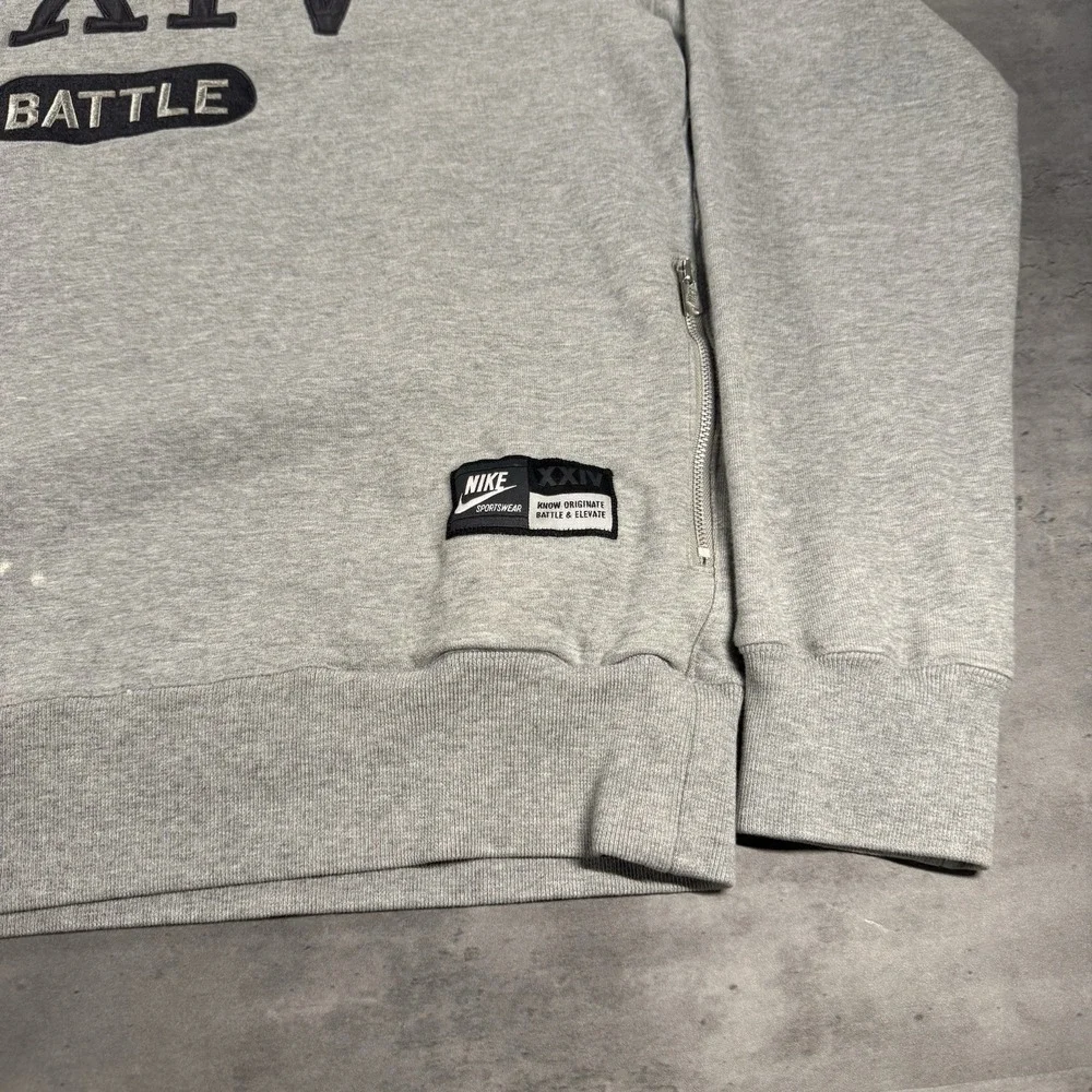 Vintage Nike Crewneck Sweatshirt Medium Gray Battle Kobe Bryant XXIV‎ Distress